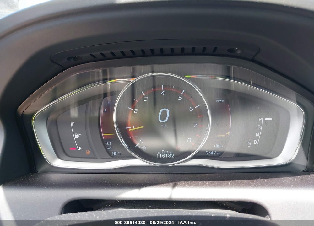2016 VOLVO XC60 T5 DRIVE-E PREMIER VIN: YV440MDK9G2849897
