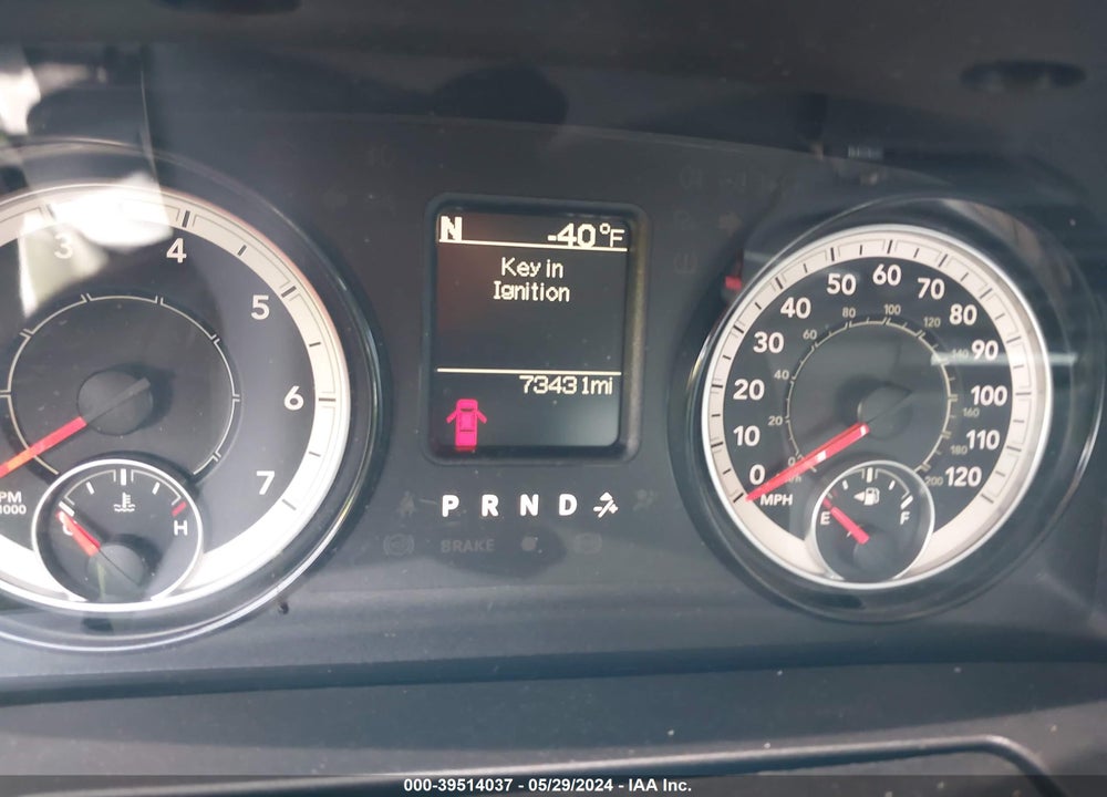 2019 RAM 1500 CLASSIC EXPRESS  4X4 5'7 BOX VIN: 1C6RR7KG5KS522377