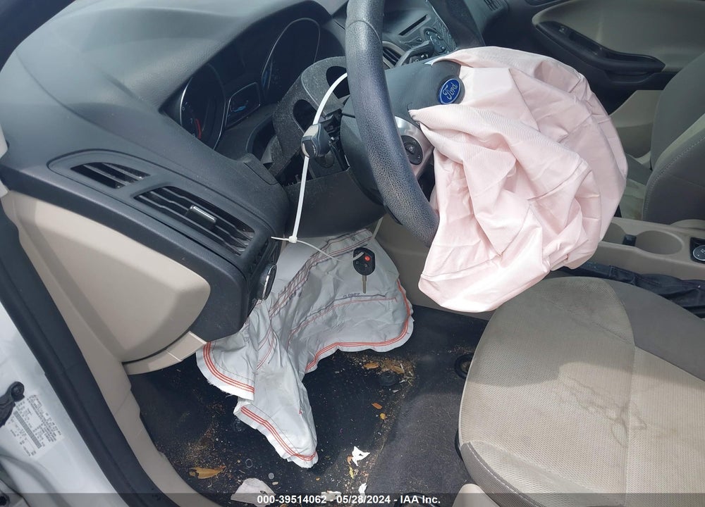 2014 FORD FOCUS SE VIN: 1FADP3F26EL419568