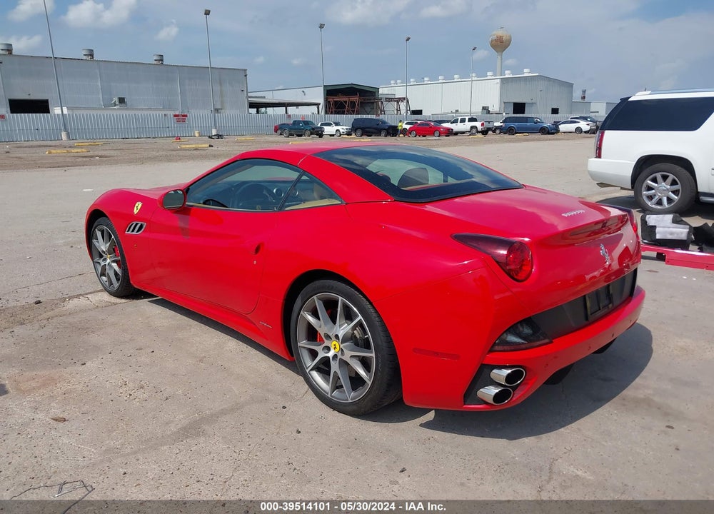 2014 FERRARI CALIFORNIA VIN: ZFF65TJA5E0202023