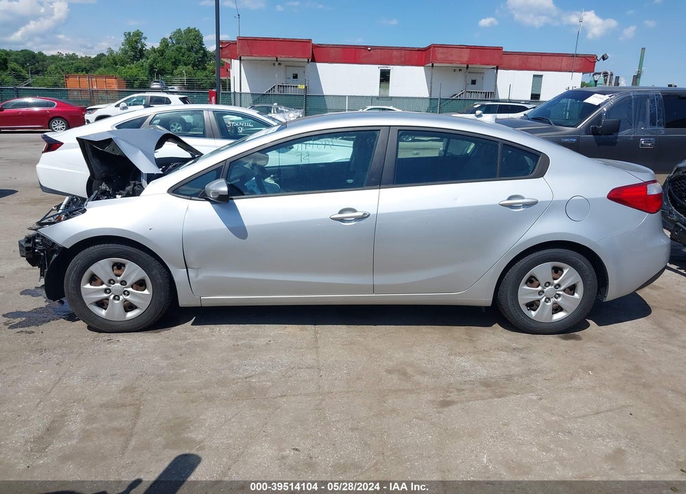 2015 KIA FORTE LX VIN: KNAFK4A68F5377151
