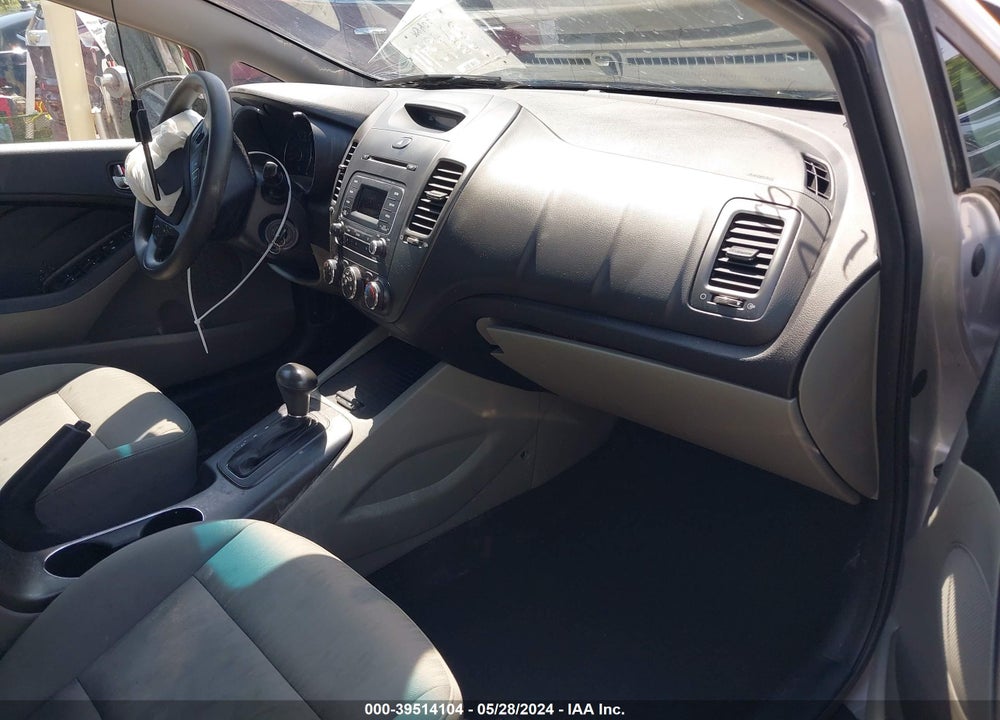 2015 KIA FORTE LX VIN: KNAFK4A68F5377151