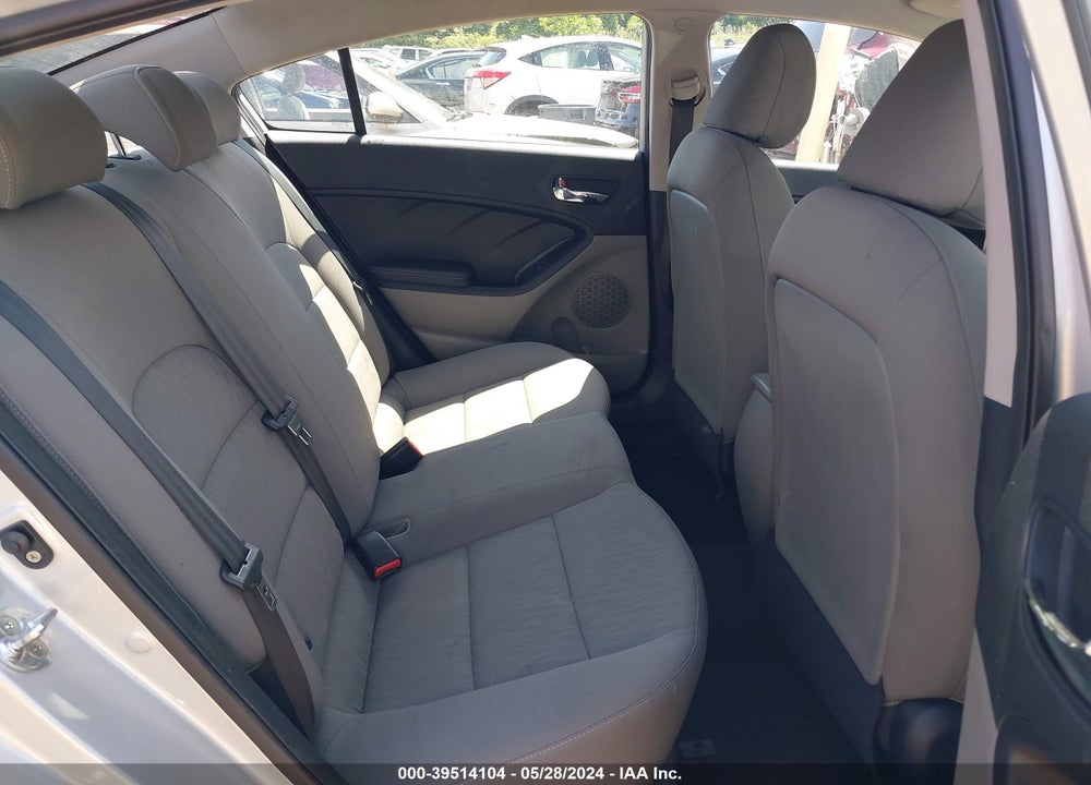 2015 KIA FORTE LX VIN: KNAFK4A68F5377151