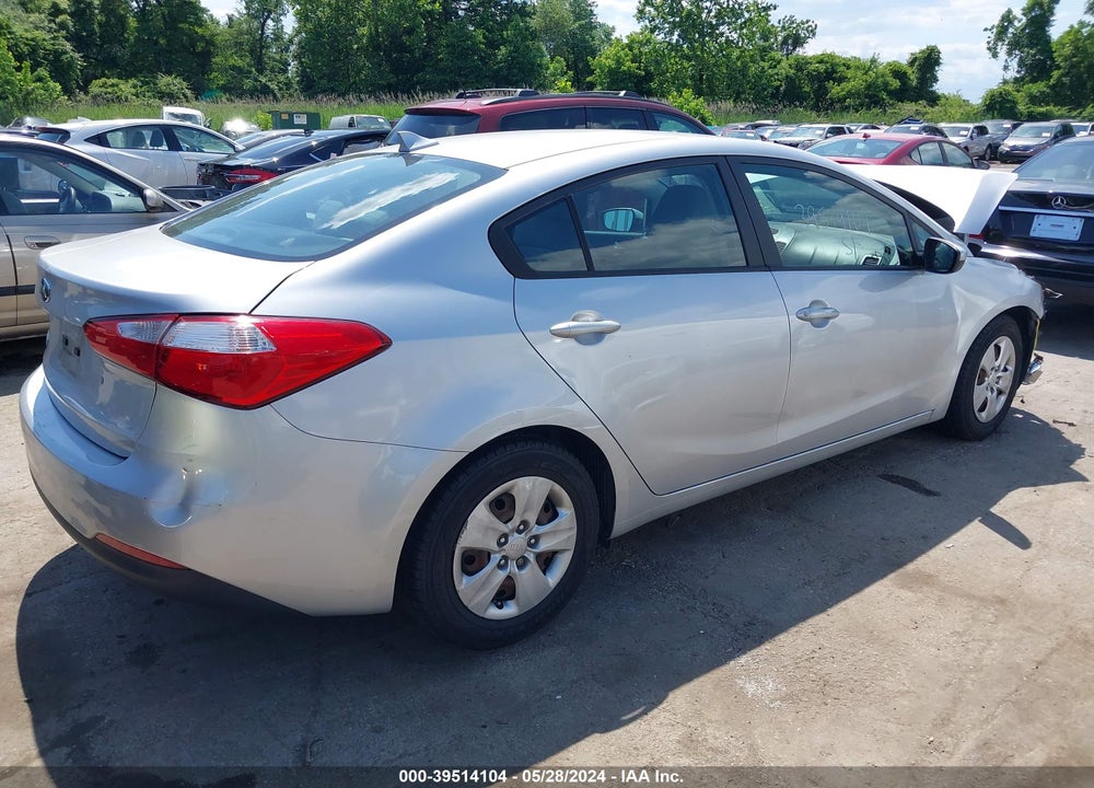2015 KIA FORTE LX VIN: KNAFK4A68F5377151