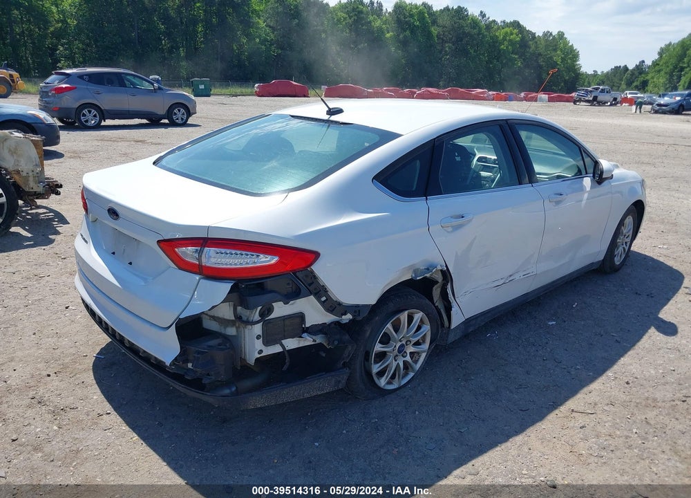 2015 FORD FUSION S VIN: 3FA6P0G75FR231046
