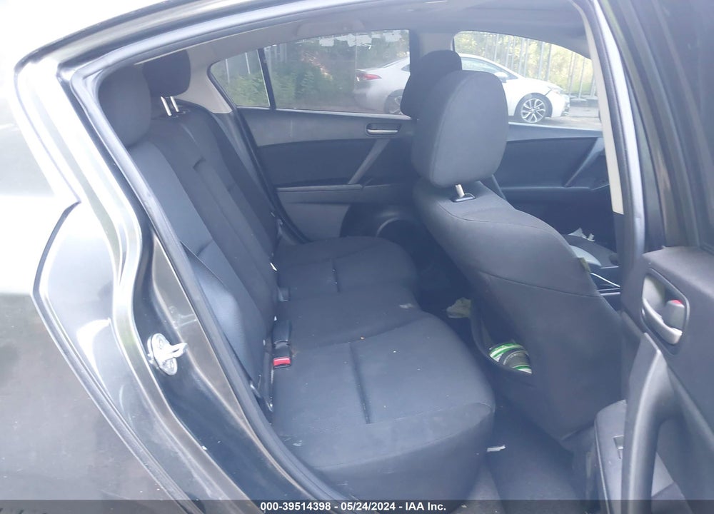 2011 MAZDA 3 I TOURING VIN: JM1BL1VG4B1358792