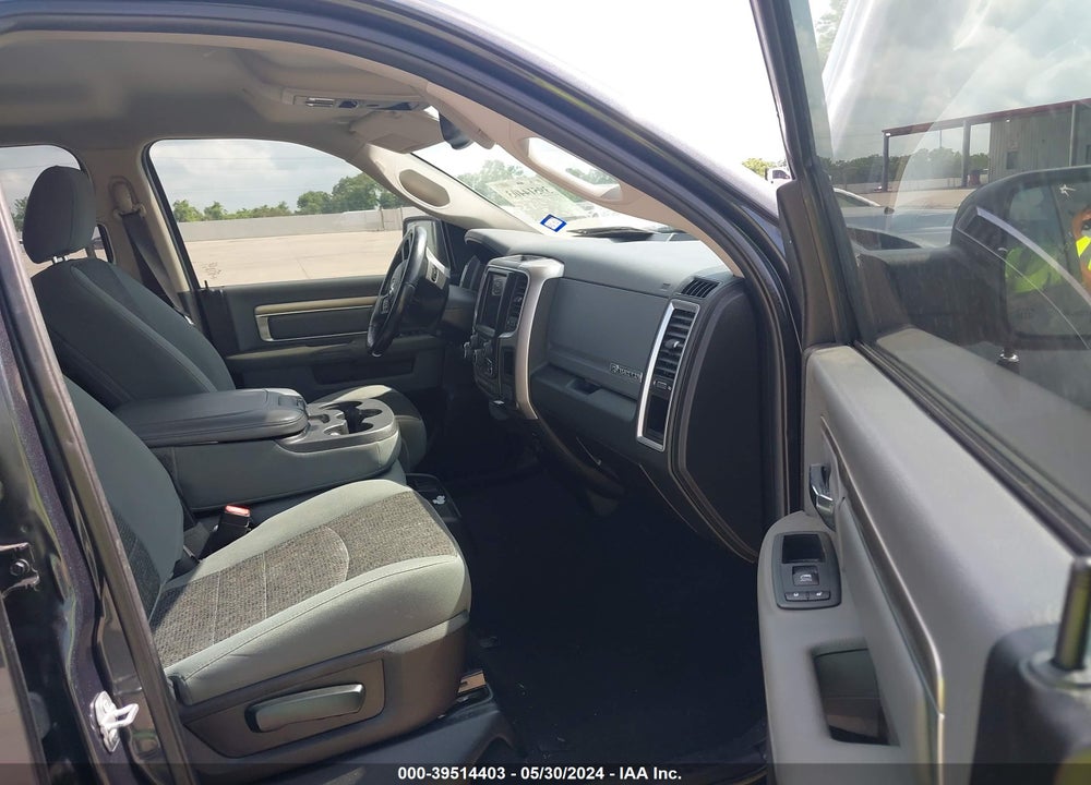 2019 RAM 1500 CLASSIC BIG HORN 4X2 6'4 BOX VIN: 1C6RR6TT7KS593750