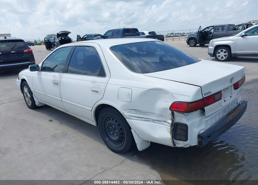 1999 TOYOTA CAMRY VIN: JT2BG22K7X0322944