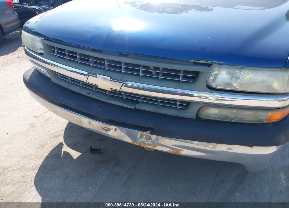 2002 CHEVROLET SILVERADO 1500 LS VIN: 2GCEC19VX21278395