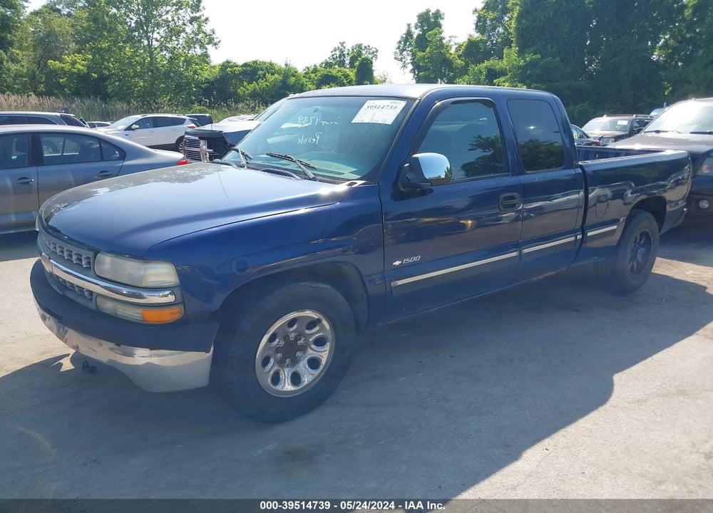 2002 CHEVROLET SILVERADO 1500 LS VIN: 2GCEC19VX21278395