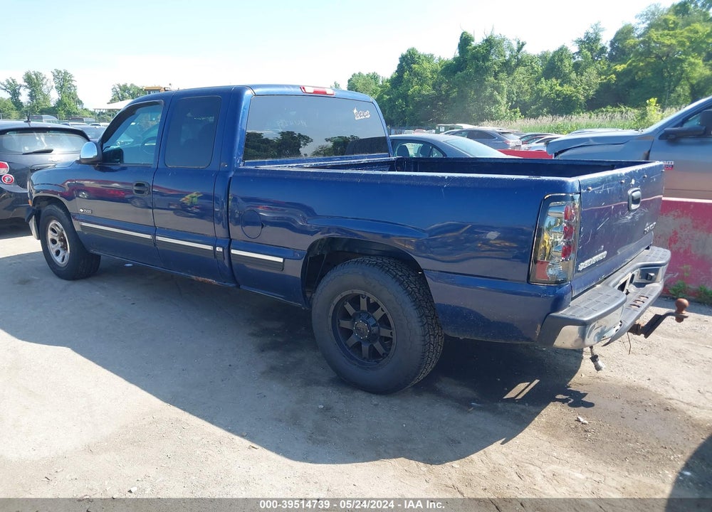 2002 CHEVROLET SILVERADO 1500 LS VIN: 2GCEC19VX21278395
