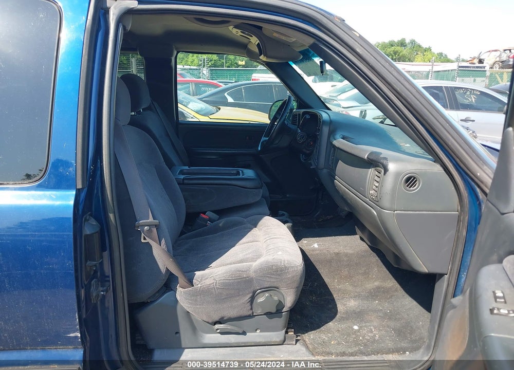 2002 CHEVROLET SILVERADO 1500 LS VIN: 2GCEC19VX21278395
