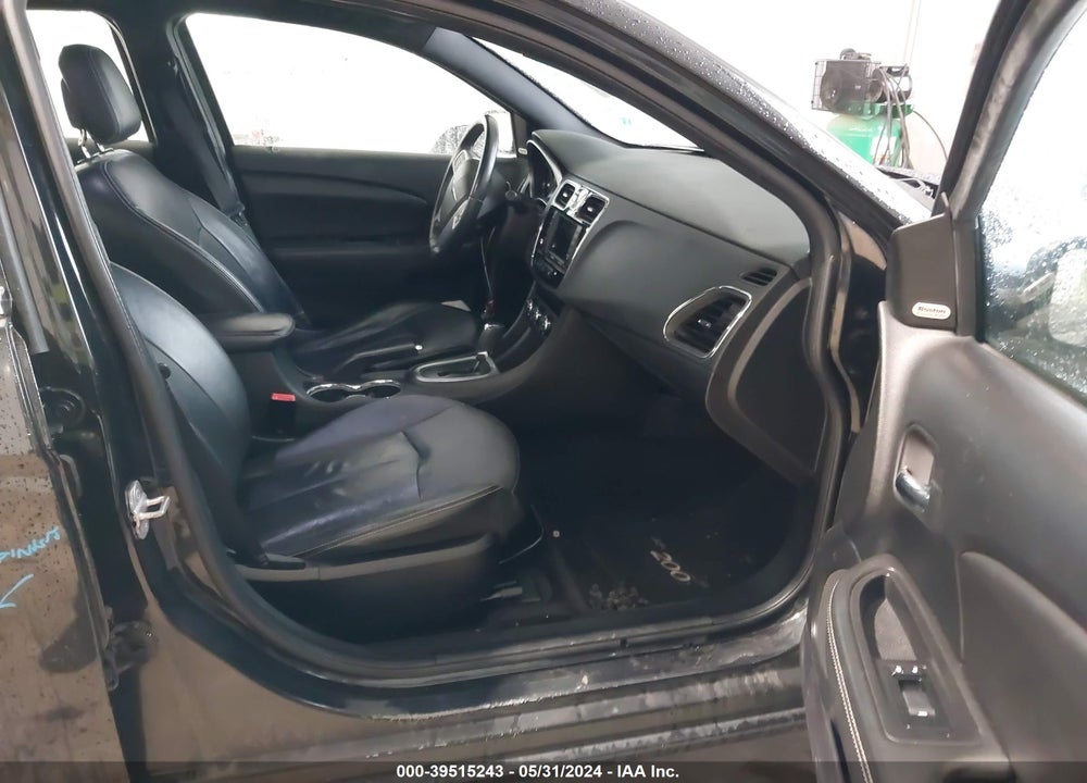 2011 CHRYSLER 200 LIMITED VIN: 1C3BC2FG0BN518023