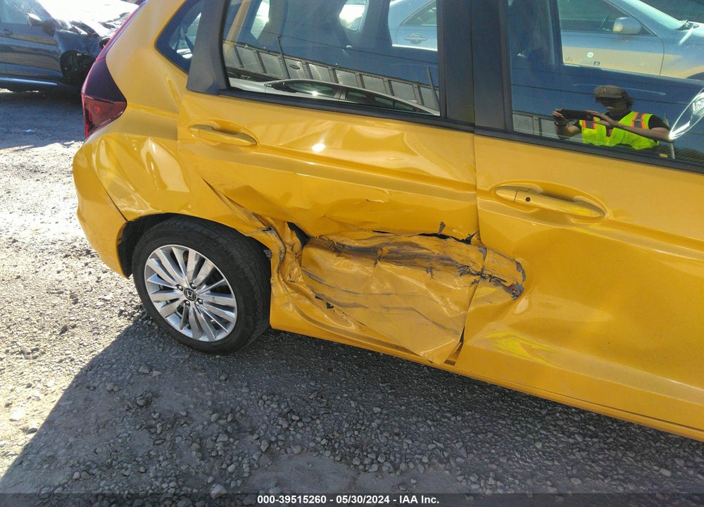2018 HONDA FIT EX VIN: 3HGGK5H84JM731451