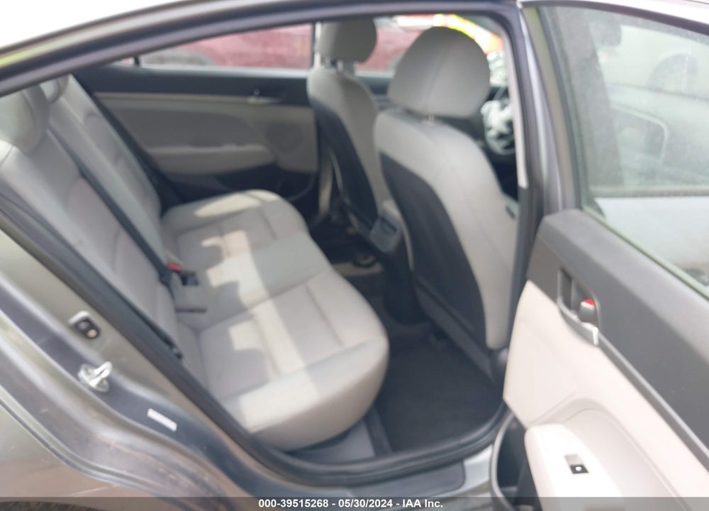 2017 HYUNDAI ELANTRA SE VIN: KMHD74LF6HU113214