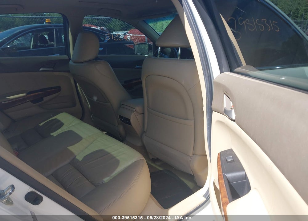2010 HONDA ACCORD VIN: 1HGCP3F84AA003147