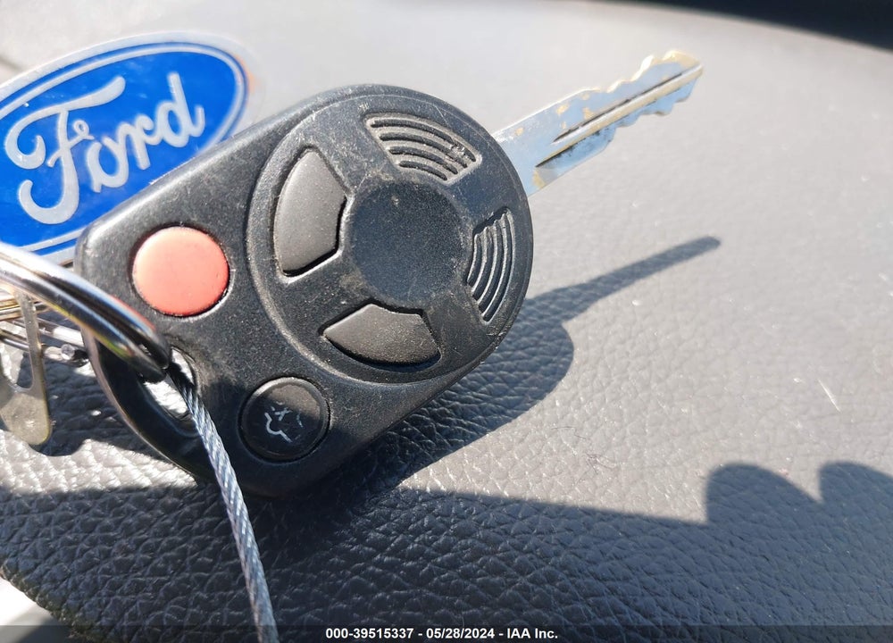 2010 FORD FUSION HYBRID VIN: 3FADP0L39AR373032