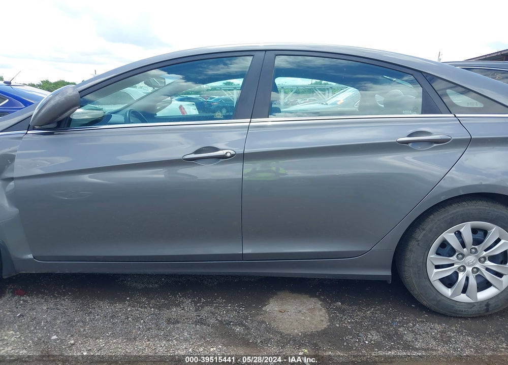 2013 HYUNDAI SONATA GLS VIN: 5NPEB4AC3DH559292