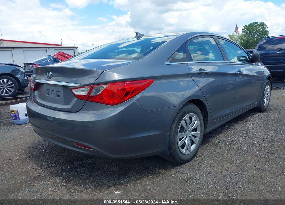 2013 HYUNDAI SONATA GLS VIN: 5NPEB4AC3DH559292