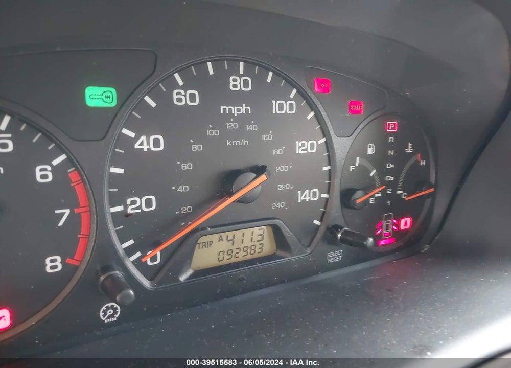 1998 HONDA ACCORD LX VIN: 1HGCG5645WA139027
