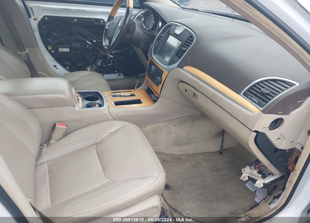2012 CHRYSLER 300C VIN: 2C3CCAET0CH225679