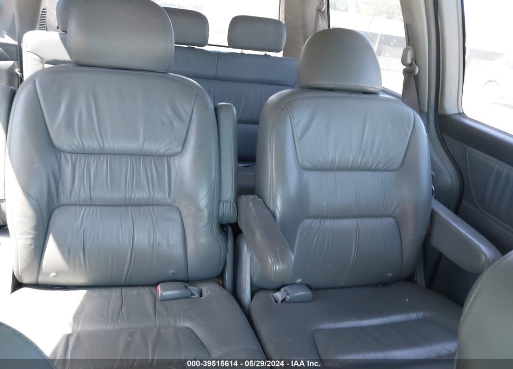 2004 HONDA ODYSSEY EX-L VIN: 5FNRL18094B150057