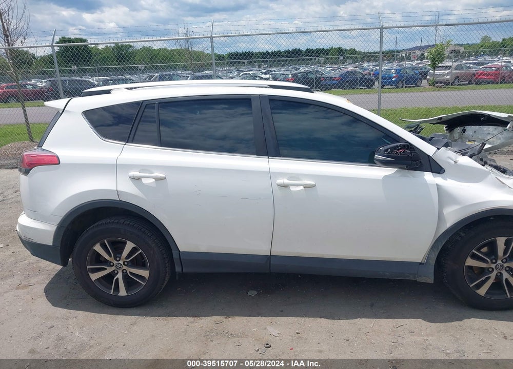 2016 TOYOTA RAV4 XLE VIN: 2T3WFREV4GW235301