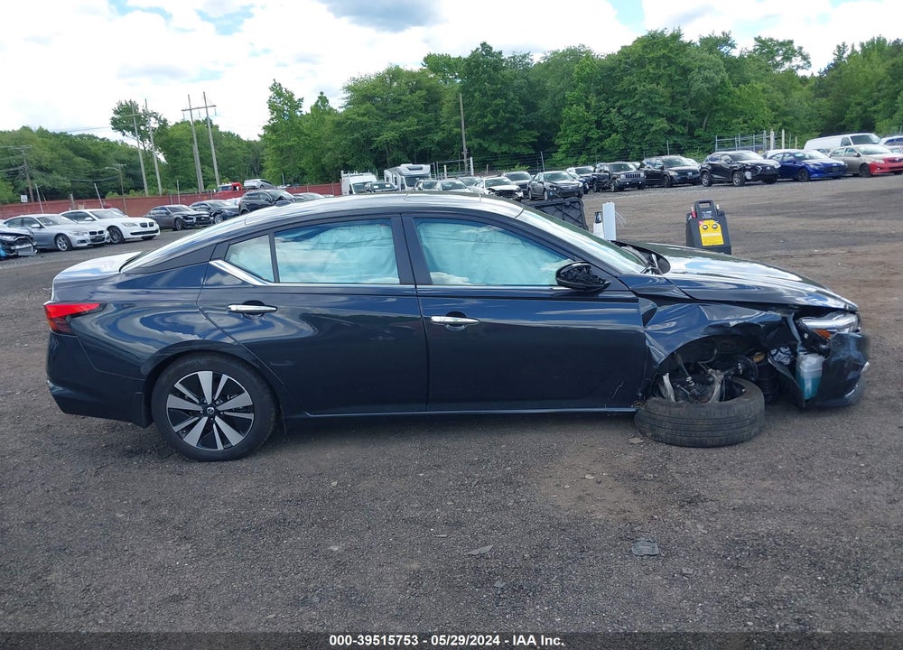 2022 NISSAN ALTIMA SV INTELLIGENT AWD VIN: 1N4BL4DW5NN358880