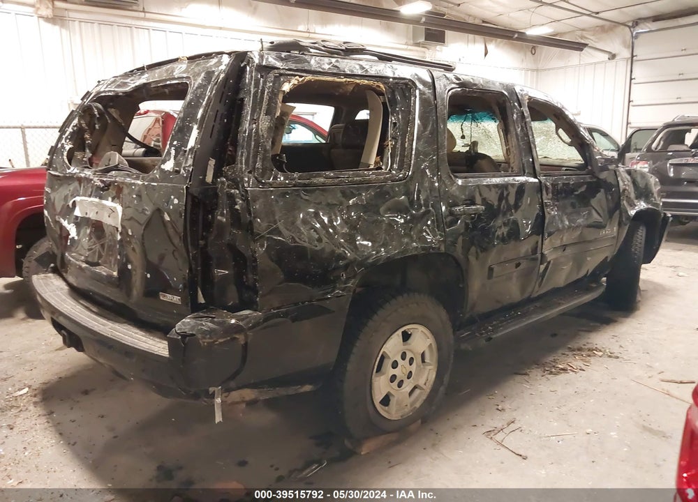 2007 CHEVROLET TAHOE LT VIN: 1GNFK13037R266440