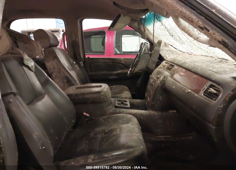 2007 CHEVROLET TAHOE LT VIN: 1GNFK13037R266440