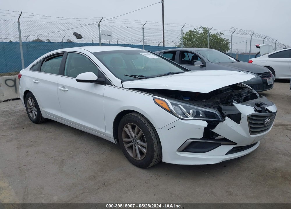 2016 HYUNDAI SONATA SE VIN: 5NPE24AFXGH392282