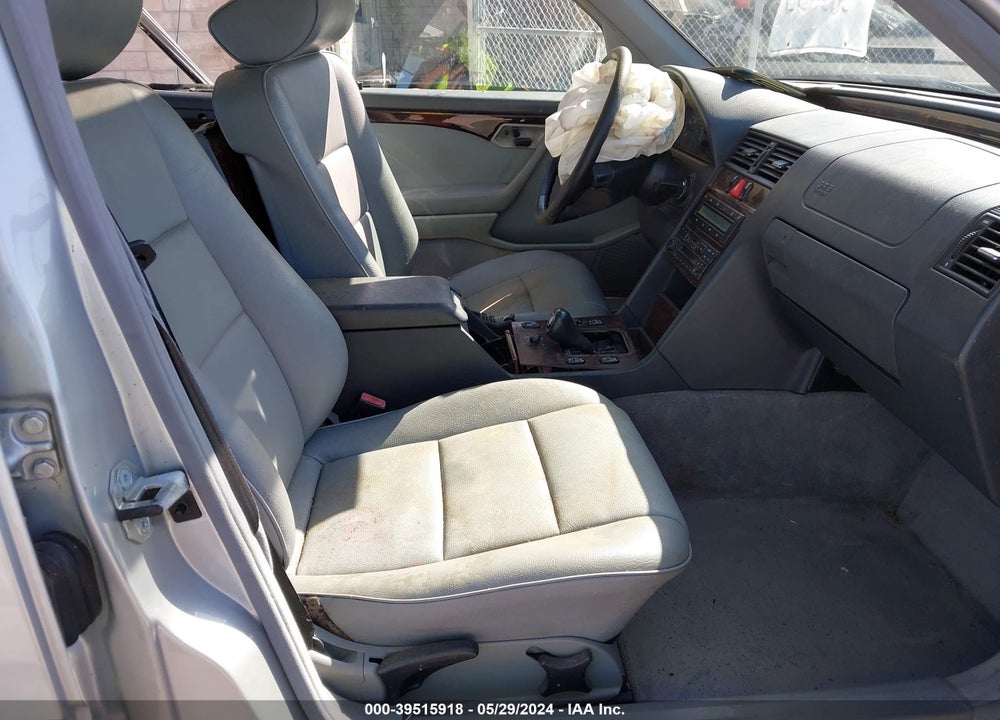 1997 MERCEDES-BENZ C 230 VIN: WDBHA23E6VA511537