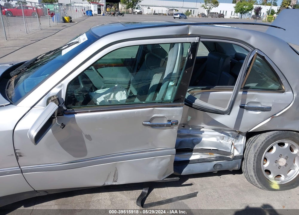 1997 MERCEDES-BENZ C 230 VIN: WDBHA23E6VA511537
