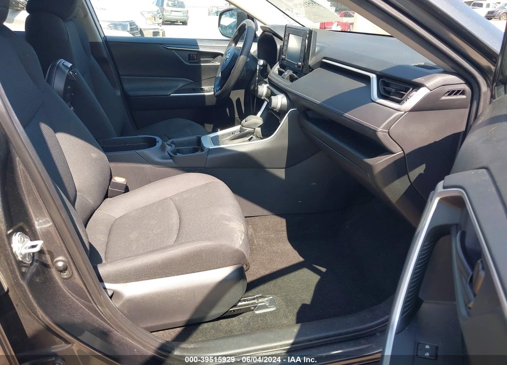2021 TOYOTA RAV4 LE VIN: 2T3H1RFV3MC152039