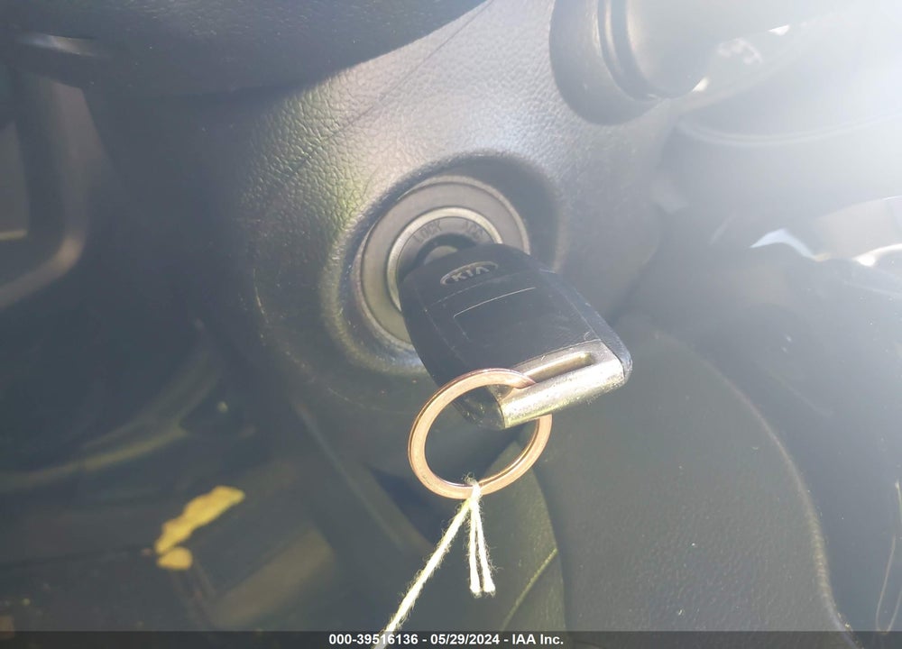 2016 KIA RIO EX VIN: KNADN4A30G6575321