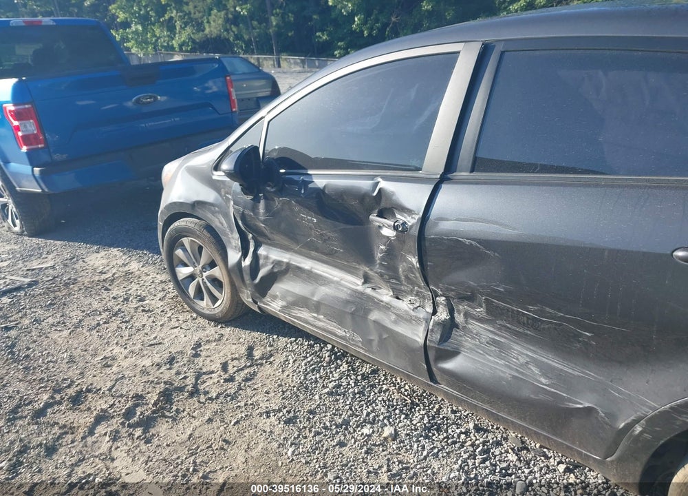 2016 KIA RIO EX VIN: KNADN4A30G6575321