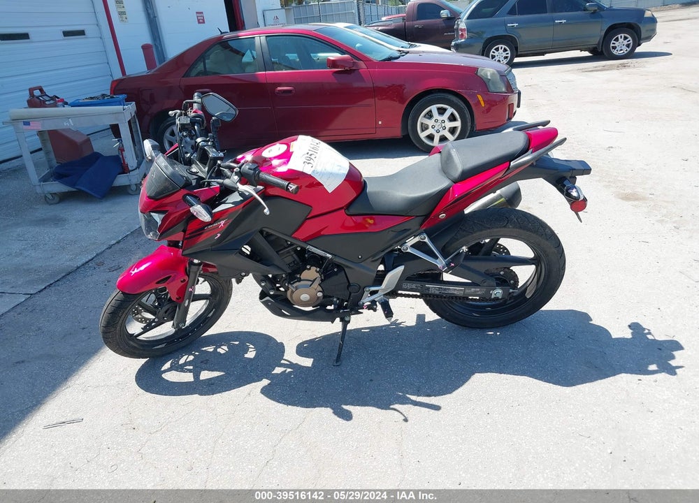 2018 HONDA CB300 F VIN: MLHNC5216J5400808