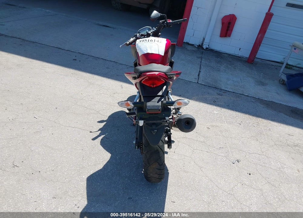 2018 HONDA CB300 F VIN: MLHNC5216J5400808