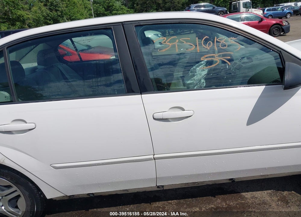 2007 CHEVROLET MALIBU LS VIN: 1G1ZS58N77F215762