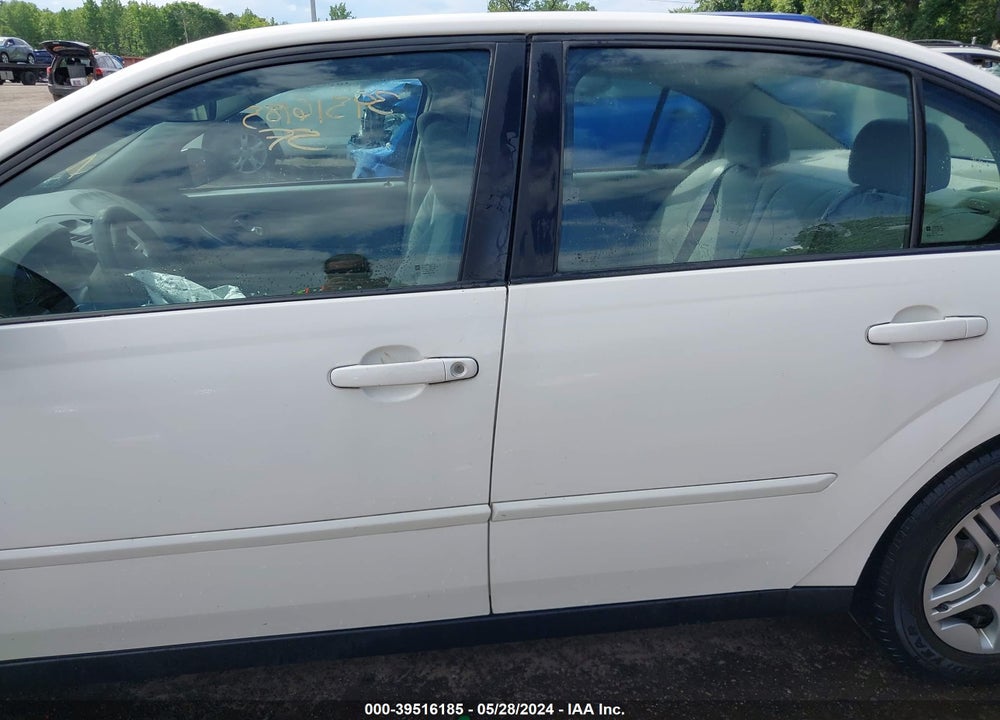 2007 CHEVROLET MALIBU LS VIN: 1G1ZS58N77F215762