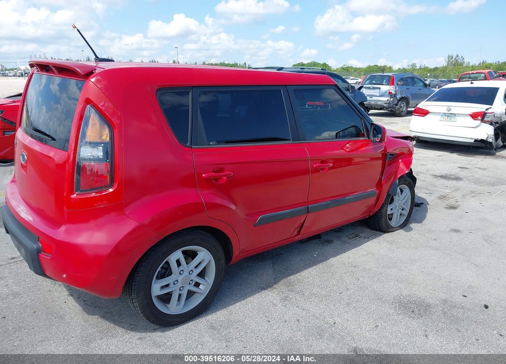 2011 KIA SOUL VIN: KNDJT2A23B7218595