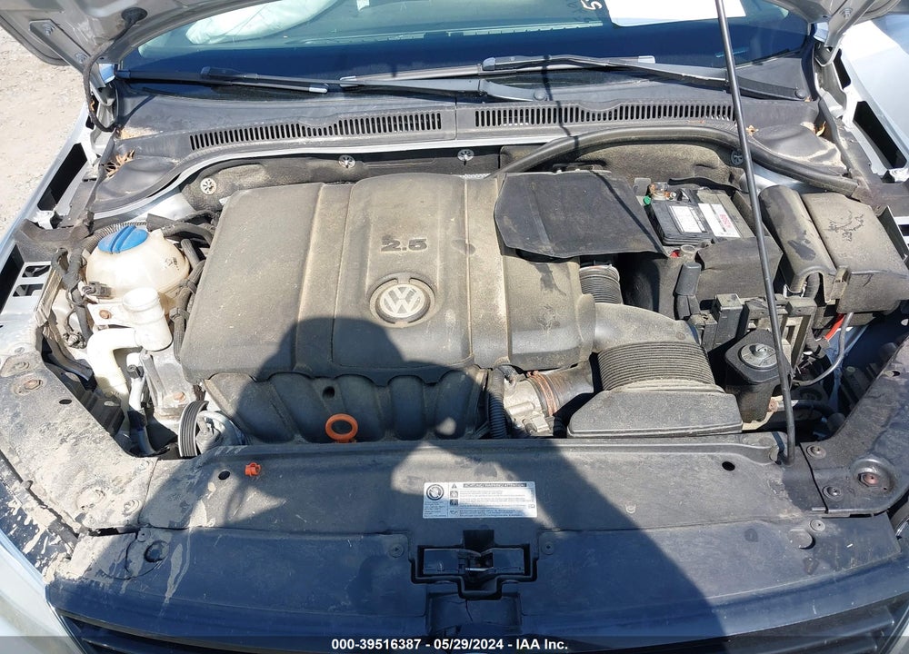 2012 VOLKSWAGEN JETTA 2.5L SE VIN: 3VWDP7AJ9CM325127