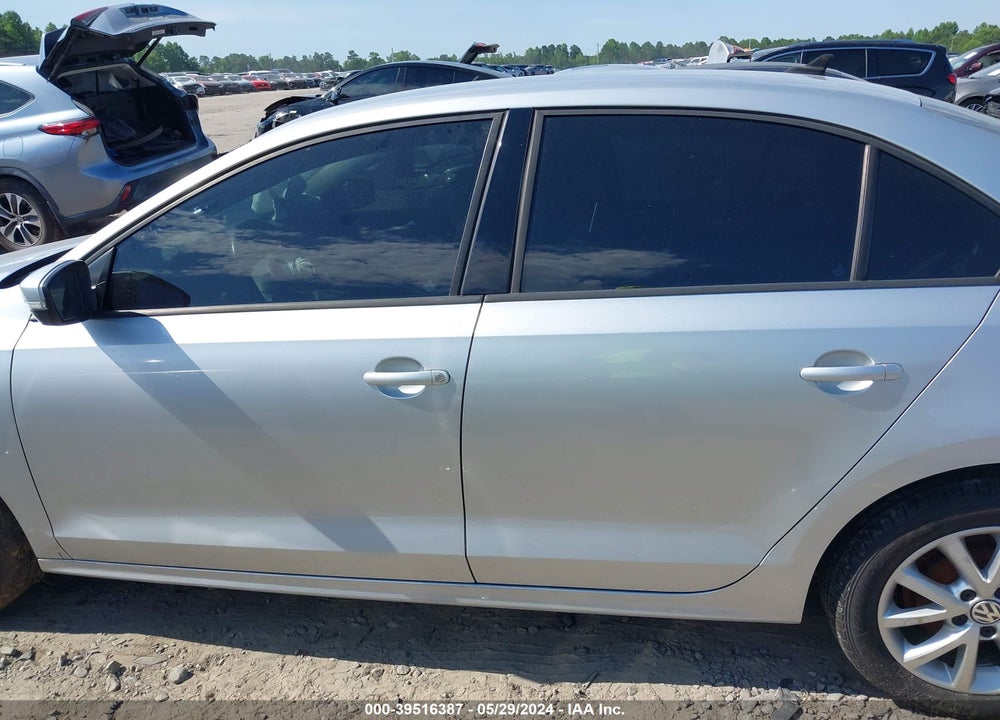 2012 VOLKSWAGEN JETTA 2.5L SE VIN: 3VWDP7AJ9CM325127