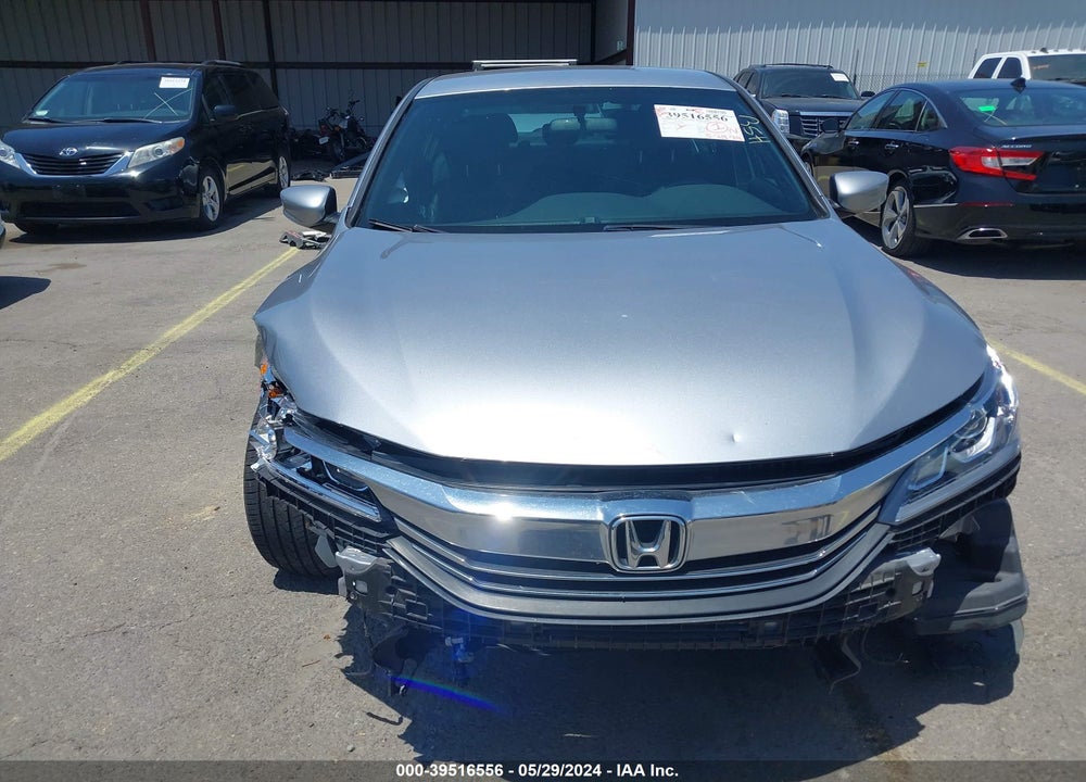 2017 HONDA ACCORD SPORT SE VIN: 1HGCR2F15HA185409
