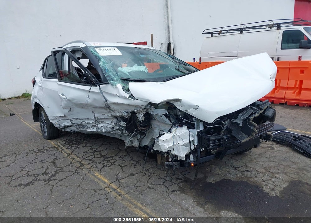 2024 NISSAN KICKS SV XTRONIC CVT VIN: 3N1CP5CV7RL519143