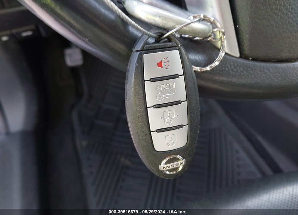 2014 NISSAN ROGUE SL VIN: 5N1AT2MT0EC784564