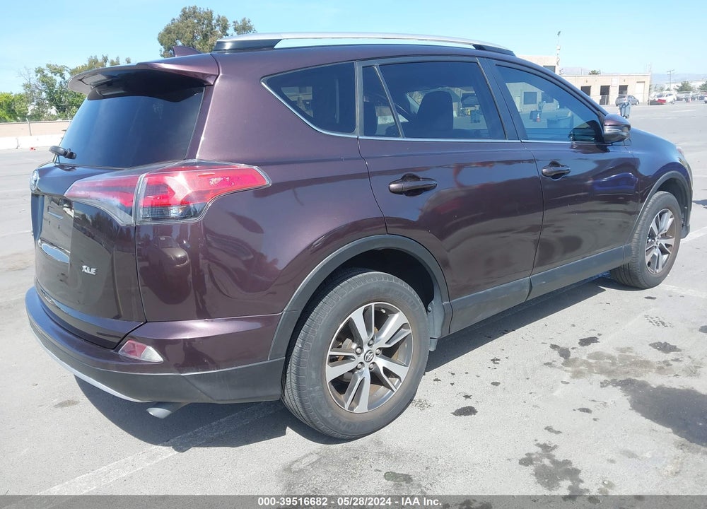 2016 TOYOTA RAV4 XLE VIN: 2T3WFREV1GW271026