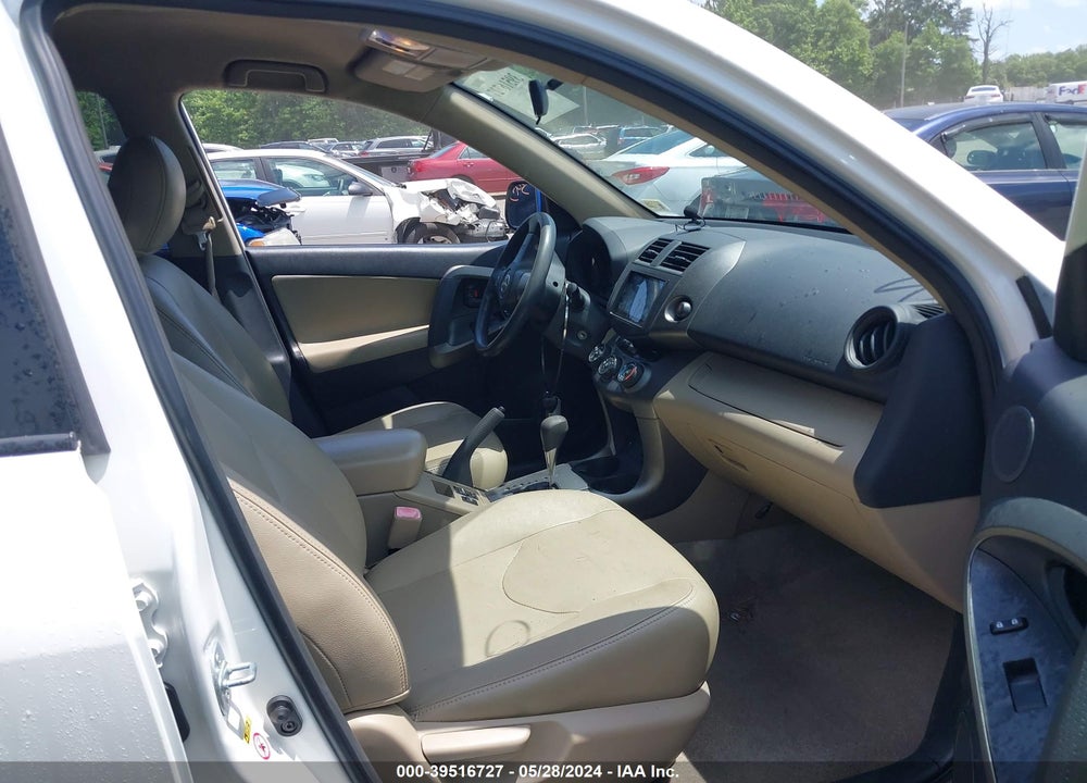 2011 TOYOTA RAV4 BASE V6 VIN: JTMBK4DV1BD018714