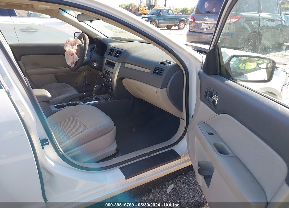 2011 FORD FUSION S VIN: 3FAHP0GA8BR241116