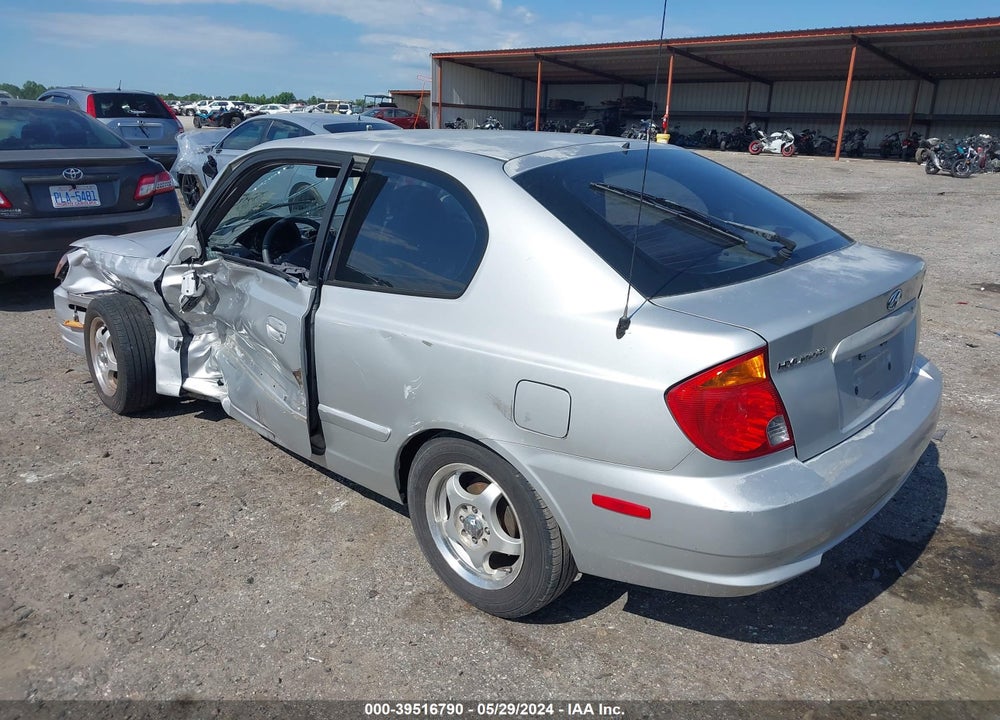2005 HYUNDAI ACCENT GLS/GT VIN: KMHCG35C25U328075